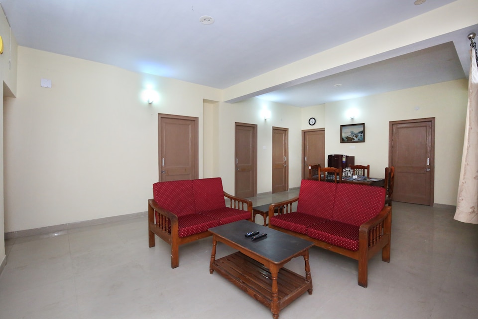 OYO 9200 Home Valley View 3BHK Villa, Sanjauli, Shimla