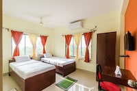 OYO Hotel Residencia Near Rdb Cinemas