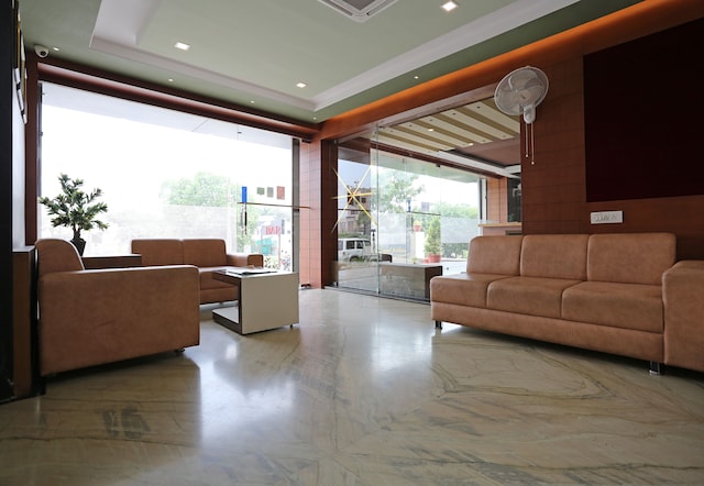 Townhouse Reti Bus Terminal Udaipur Formerly Greenland