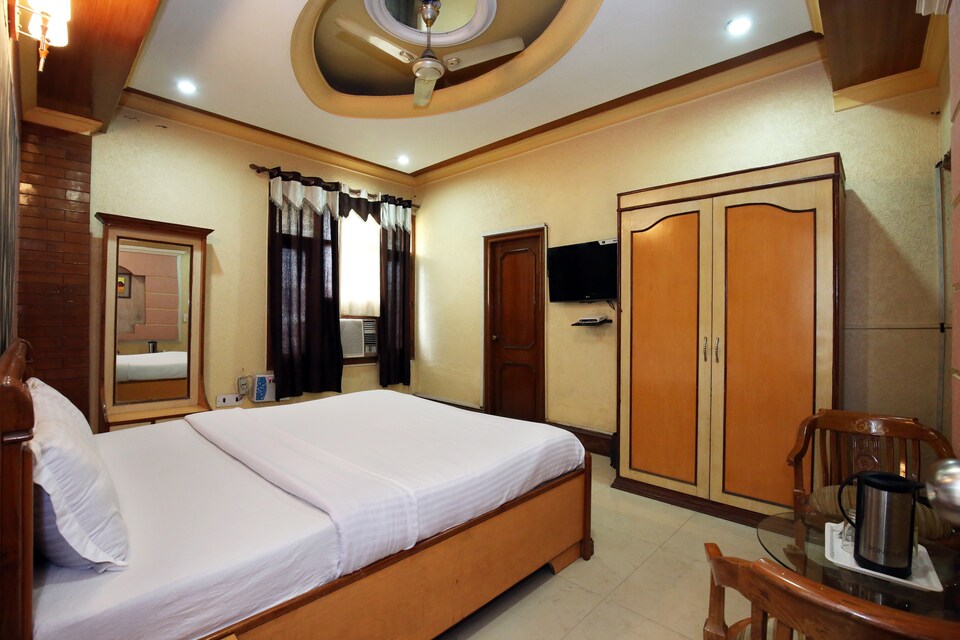 Capital O 10990 Hotel Gobind Regency, Zirakpur, Zirakpur