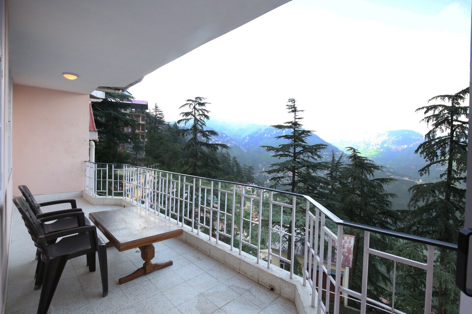 OYO 9201 Home Gorgeous Hill View 3BHK Kasaumpti Shimla, Chotta Shimla, Shimla