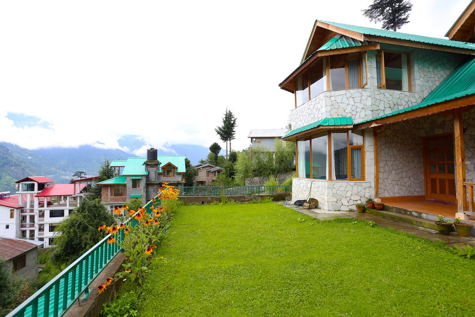 OYO 9179 Home Luxury Hill View 3 BHK Cottage, Hadimba Temple Road, Manali