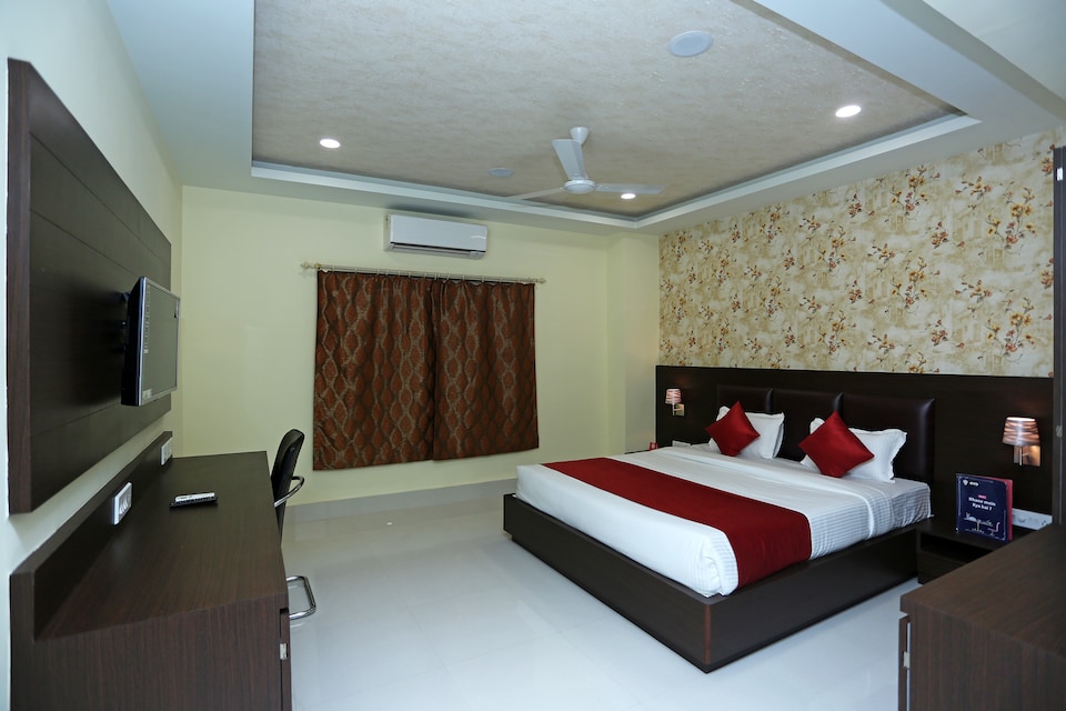 OYO 9227 Kings Court, Chandrasekharpur, Bhubaneswar