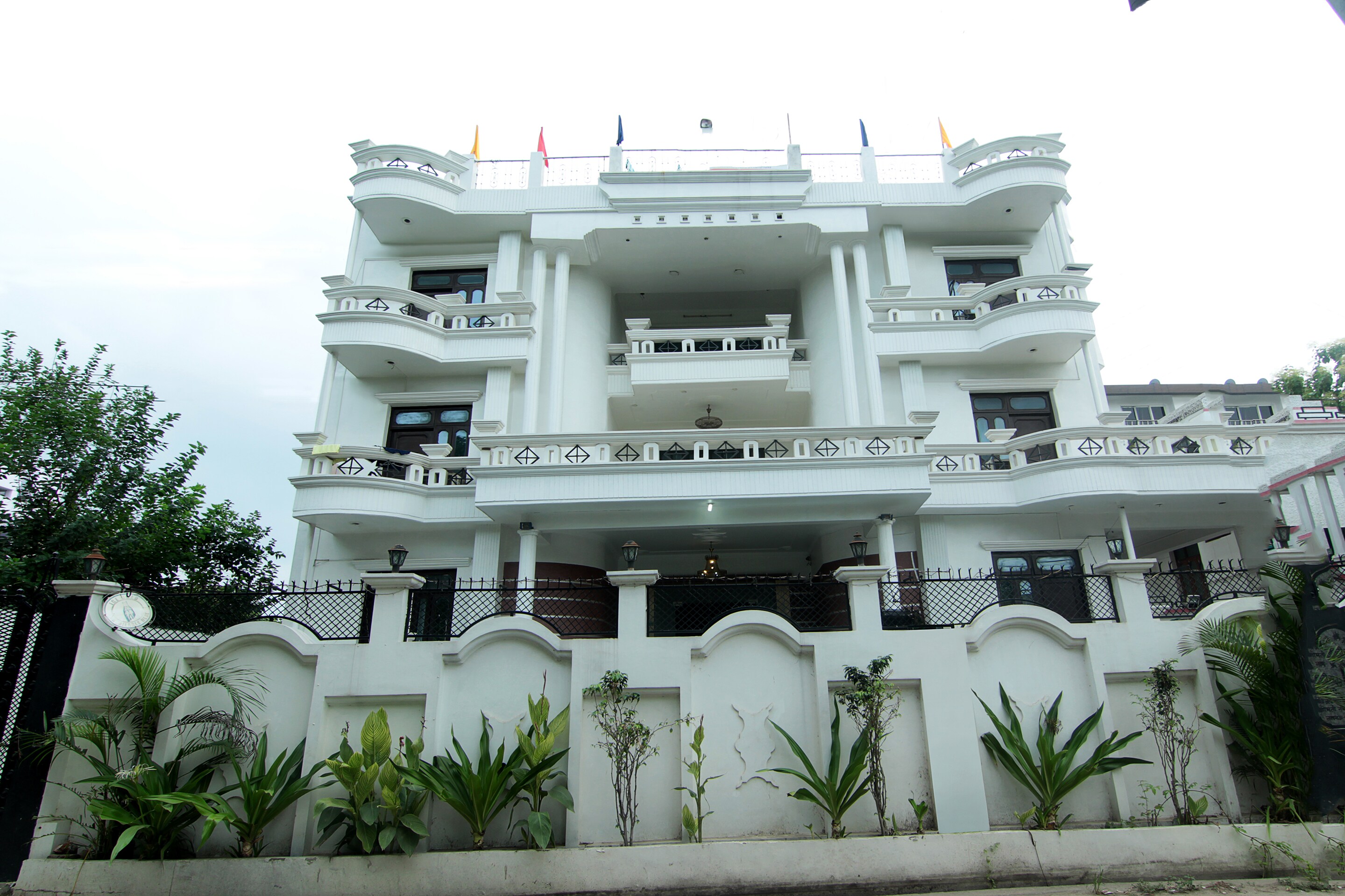 OYO 9317 Hotel Indiana  OYO Rooms Lucknow  Book    2574 OYO