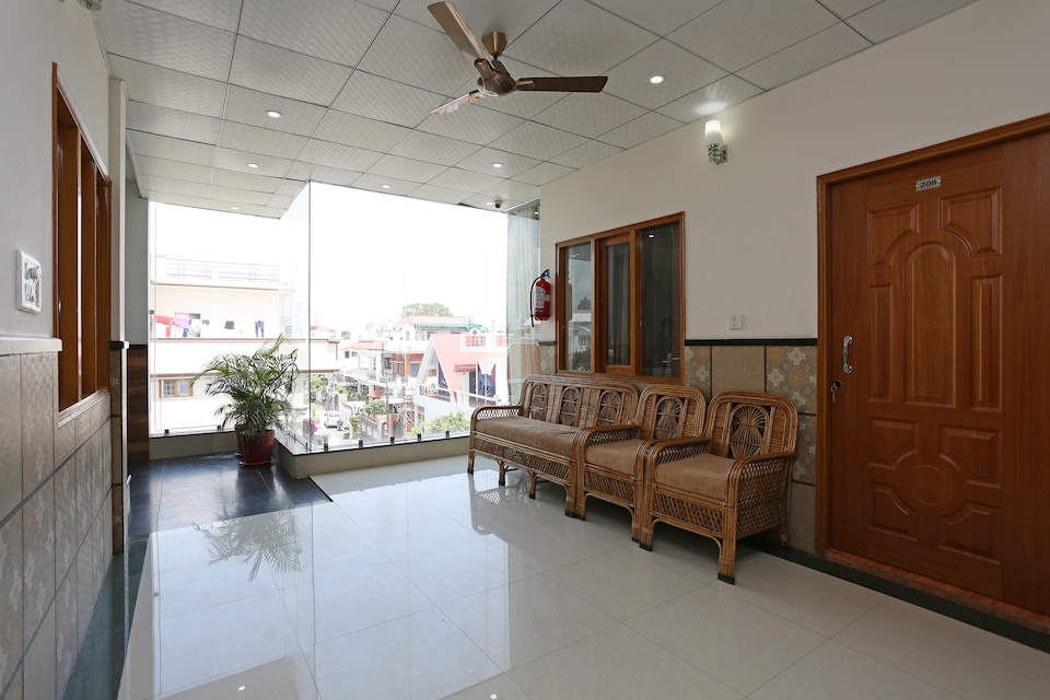 OYO Shobha Palace Guest House, GMS Road Dehradun, Dehradun