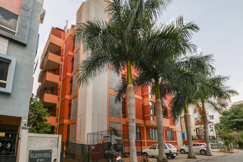 Capital O 374 Apartment Near Fortis Hospital, Bannergatta Road Bangalore, Bangalore