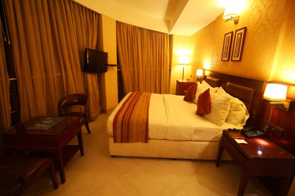 Capital O 26257 Hotel DRH Regency, Ashram Road-Usmanpura-Elisbridge-Navrangpura-Kalupur, Ahmedabad
