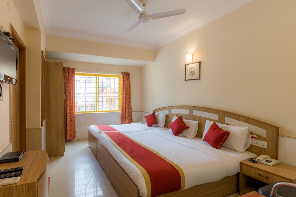 OYO 9633 Hotel Srinidhi Residency, Indiranagar Extension Bangalore-II, Bangalore
