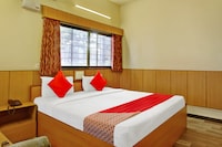 OYO Hotel Pathik Near Shaniwar Wada