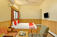 OYO Hotel Pathik Near Shaniwar Wada