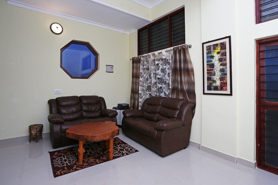 OYO Home 9263 Breezy 2BHK, Madikeri, Coorg