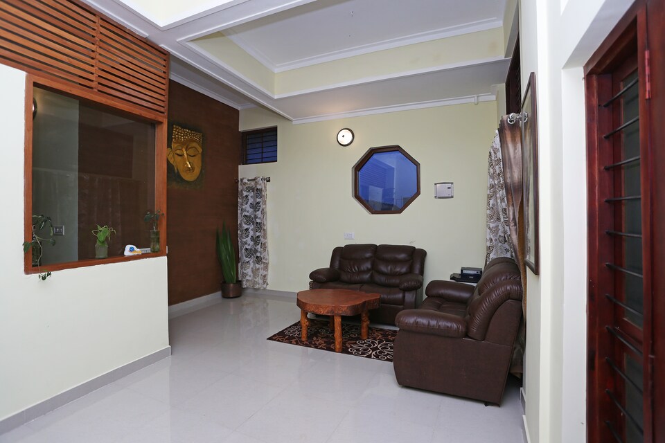 OYO Home 9263 Breezy 2BHK, Madikeri, Coorg