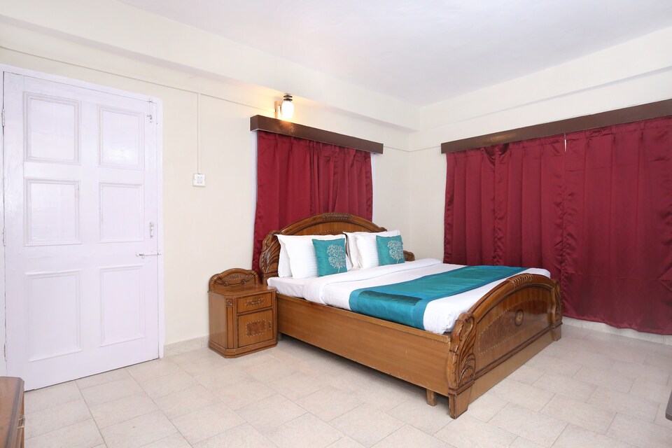 OYO Home 10404 Mall Road 3BHK, Shimla, Shimla