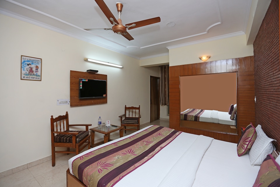 OYO Flagship 9554 Hotel Grand Plaza, Faridabad, Faridabad