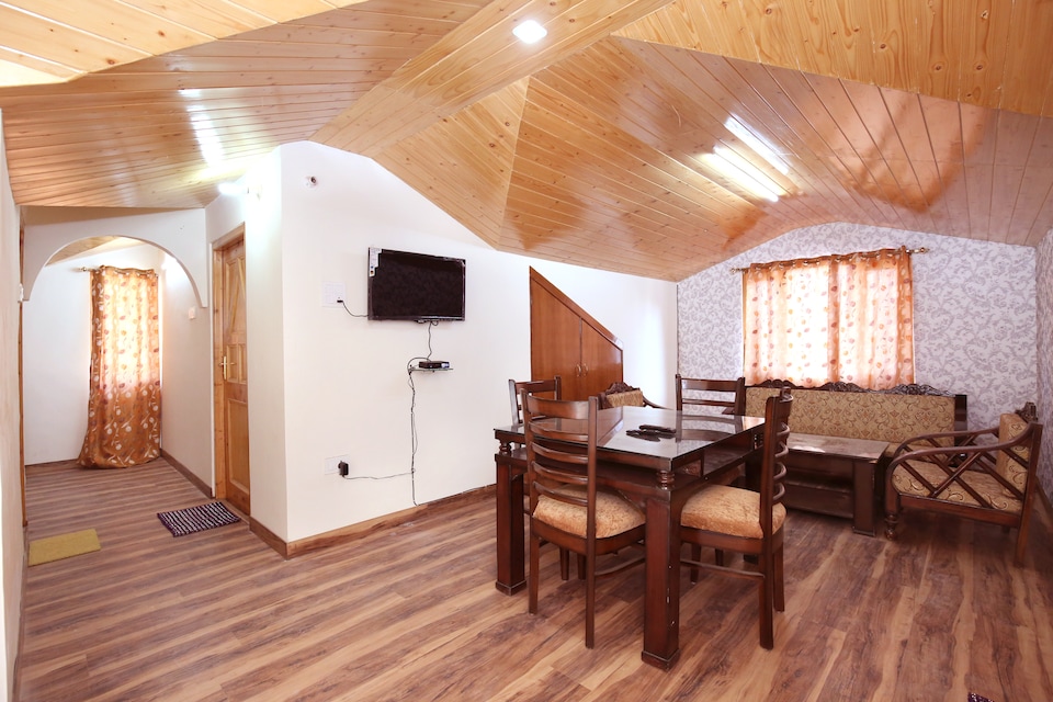 OYO Home 10084 Wooden Cottage 2BHK, Shimla, Shimla