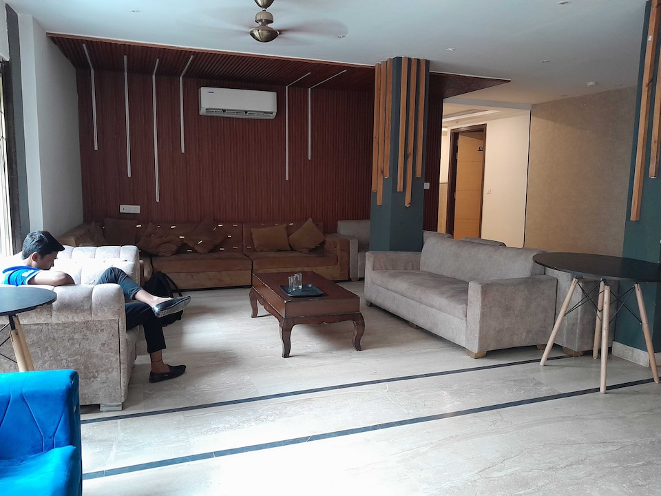 Hotel Skyway Inn, Airport Delhi, Delhi Transit