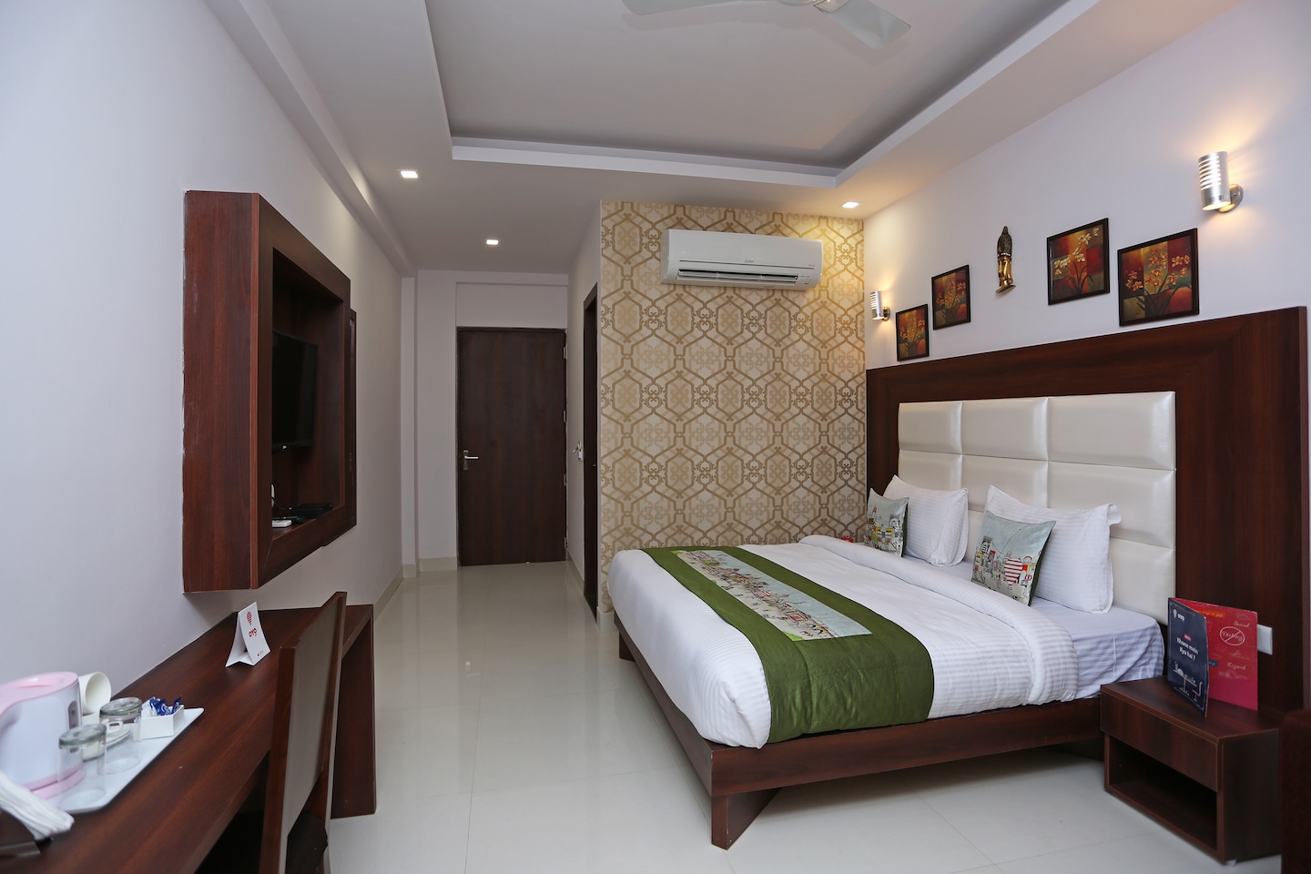 hotel arch oyo delhi rooms