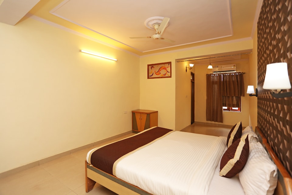 OYO 9901 Hotel Gem City, Amer, Jaipur