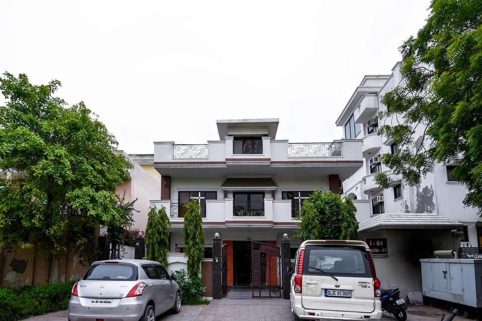 OYO 9530 Kunal residency, Noida City Metro, Noida