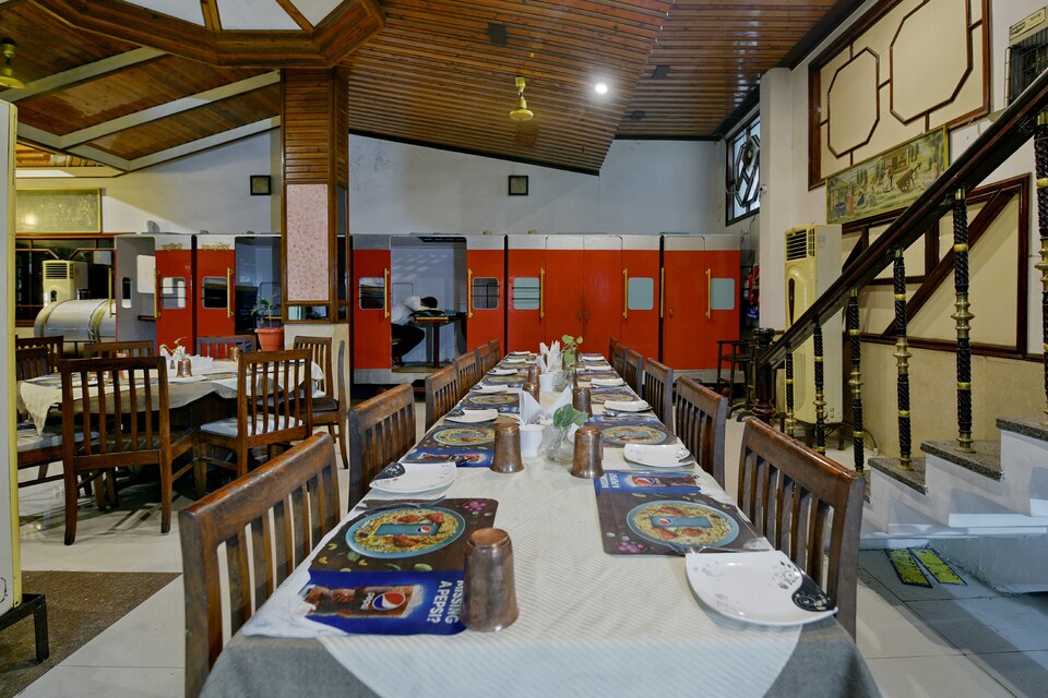 OYO 1294 Hotel Padmini International, Sigra, Varanasi