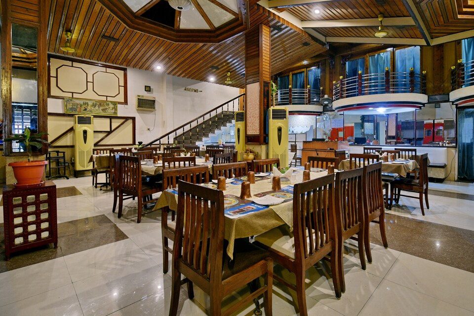 OYO 1294 Hotel Padmini International, Sigra, Varanasi