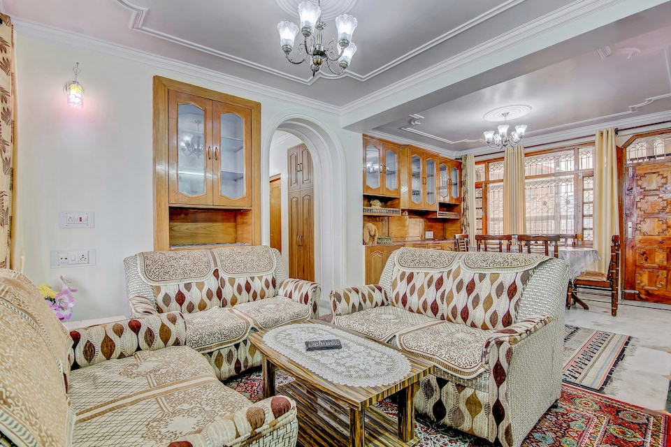 OYO Home 9706 Pacific View 3BHK, Summer Hill Shimla, Shimla