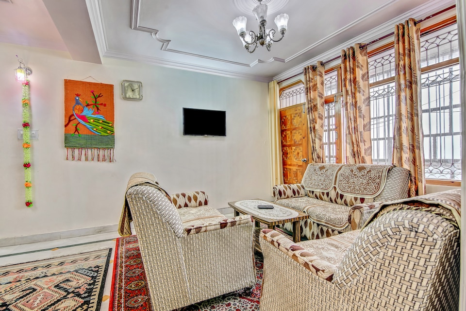 OYO Home 9706 Pacific View 3BHK, Summer Hill Shimla, Shimla