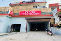 OYO Safe House Near Shiv Vihar Metro Station
