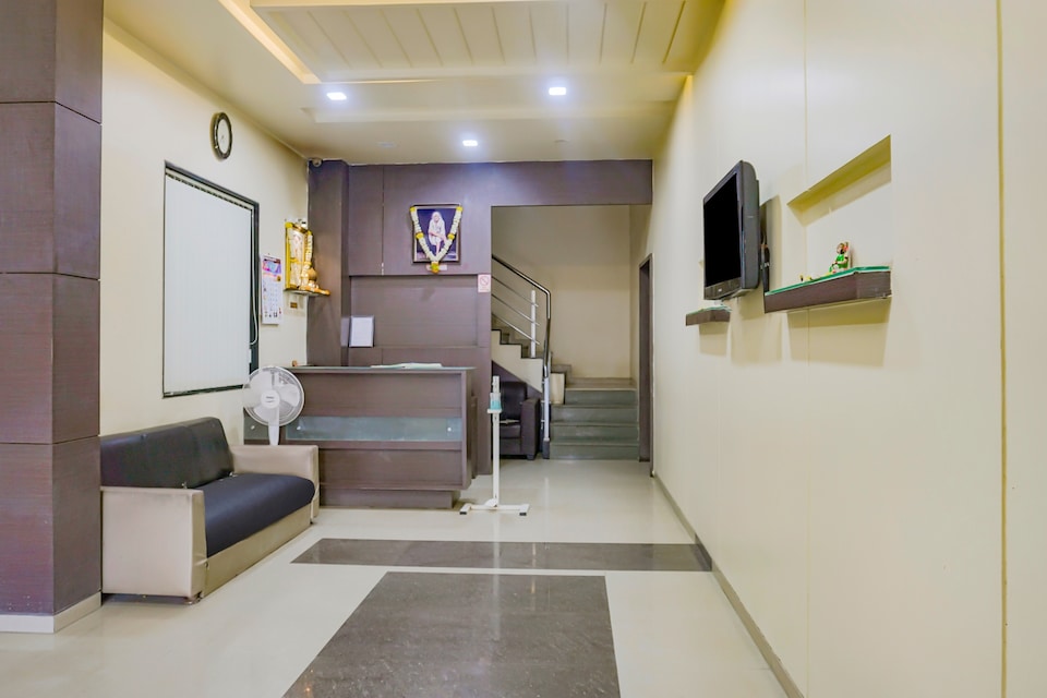 Hotel O Sun N Shine, Swargate Pune, पुणे