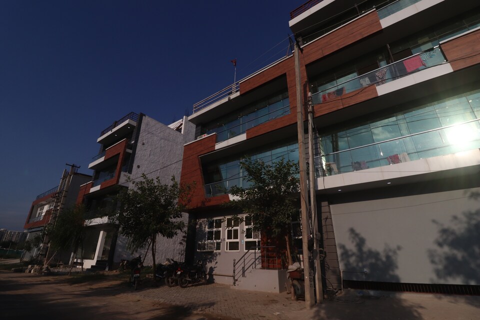 OYO Tree Near Omaxe Gurgaon Mall, Sohna Road, Gurgaon