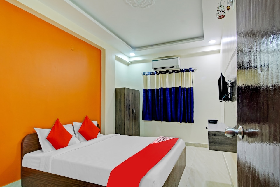 OYO Flagship 83420 The Four Season, Ruby Hospital Kolkata, Kolkata