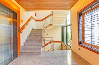 Super Townhouse Indiranagar Formerly Leela Park Domlur