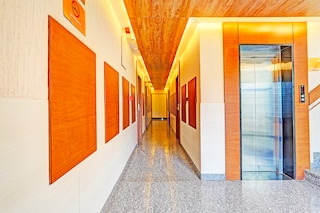 Super Townhouse Indiranagar Formerly Leela Park Domlur