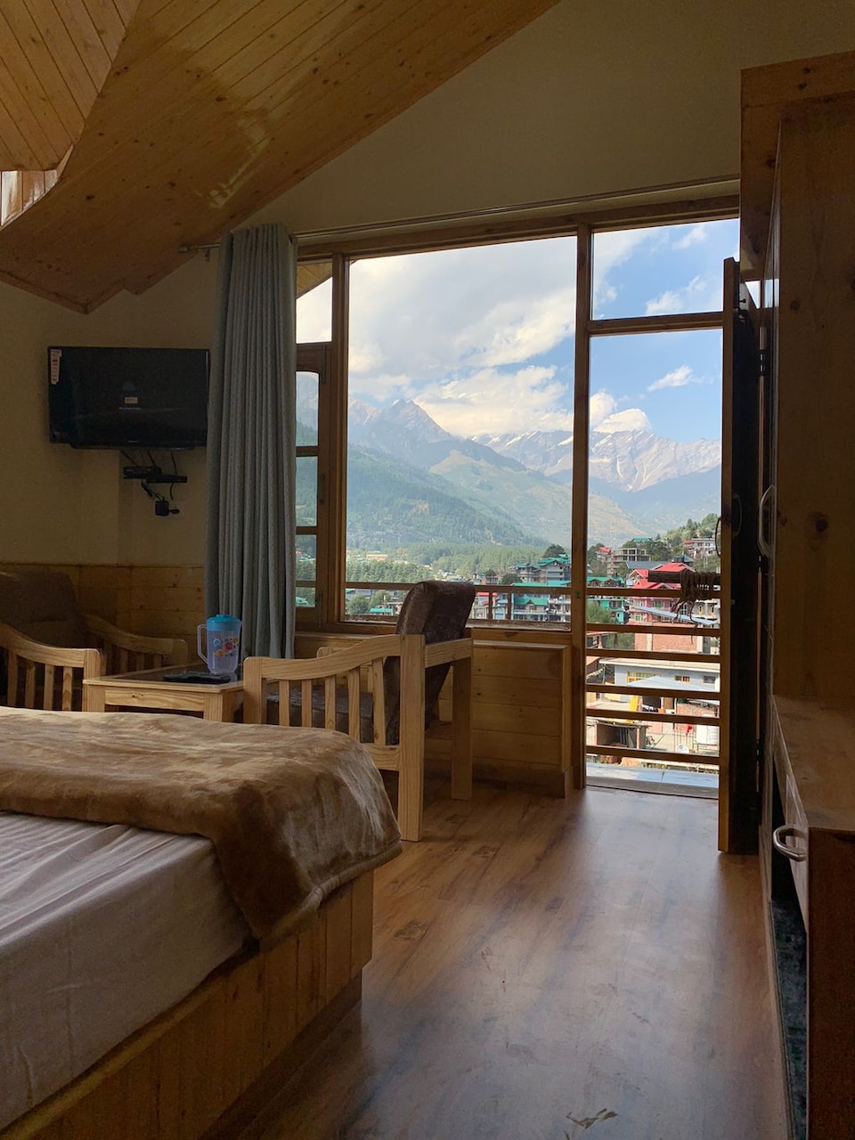 OYO Home Rohtang View, Aleo CLuster, Manali