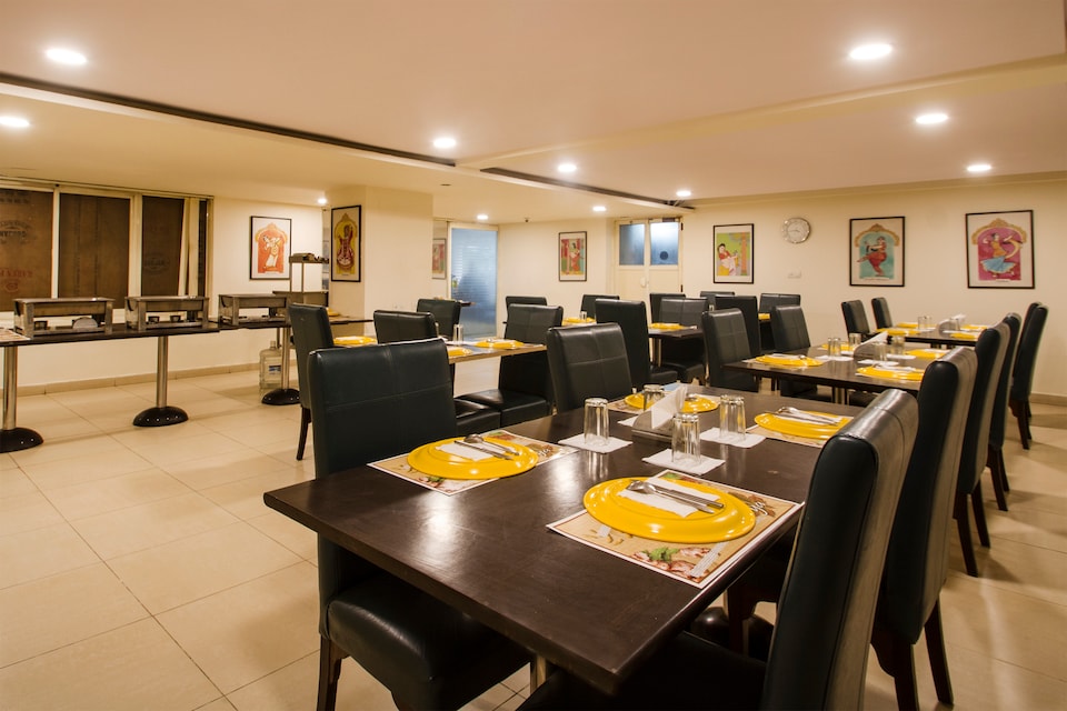 OYO 9707 Hotel Sravya Residency, Gachibowli-II, Hyderabad