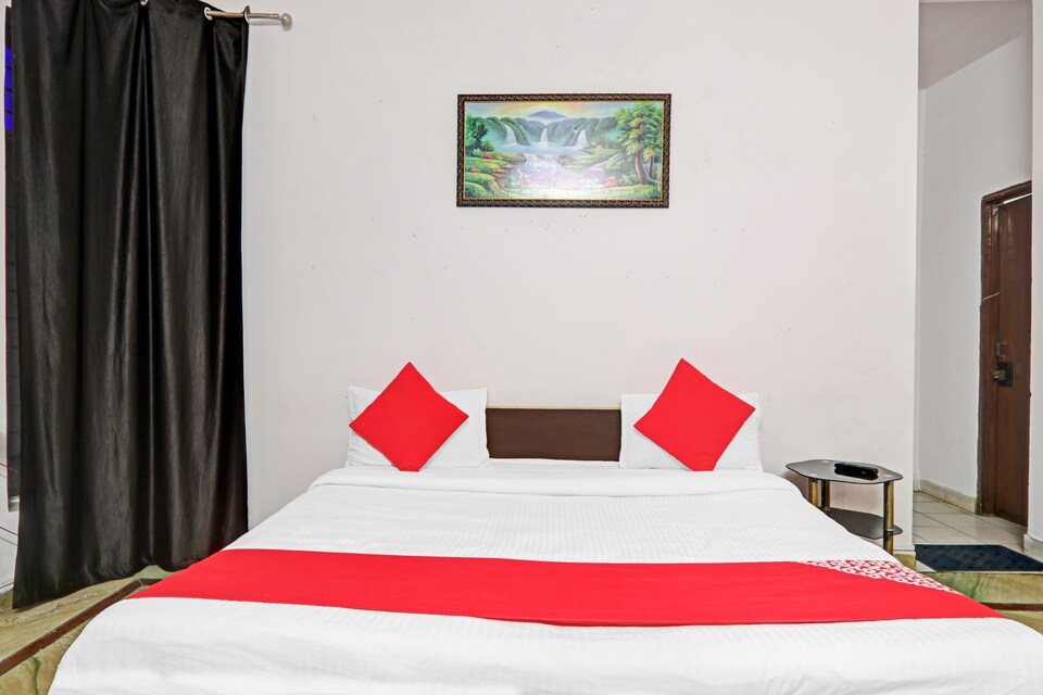 OYO Flagship 83465 DK Inn , Gomti Nagar Lucknow, Lucknow