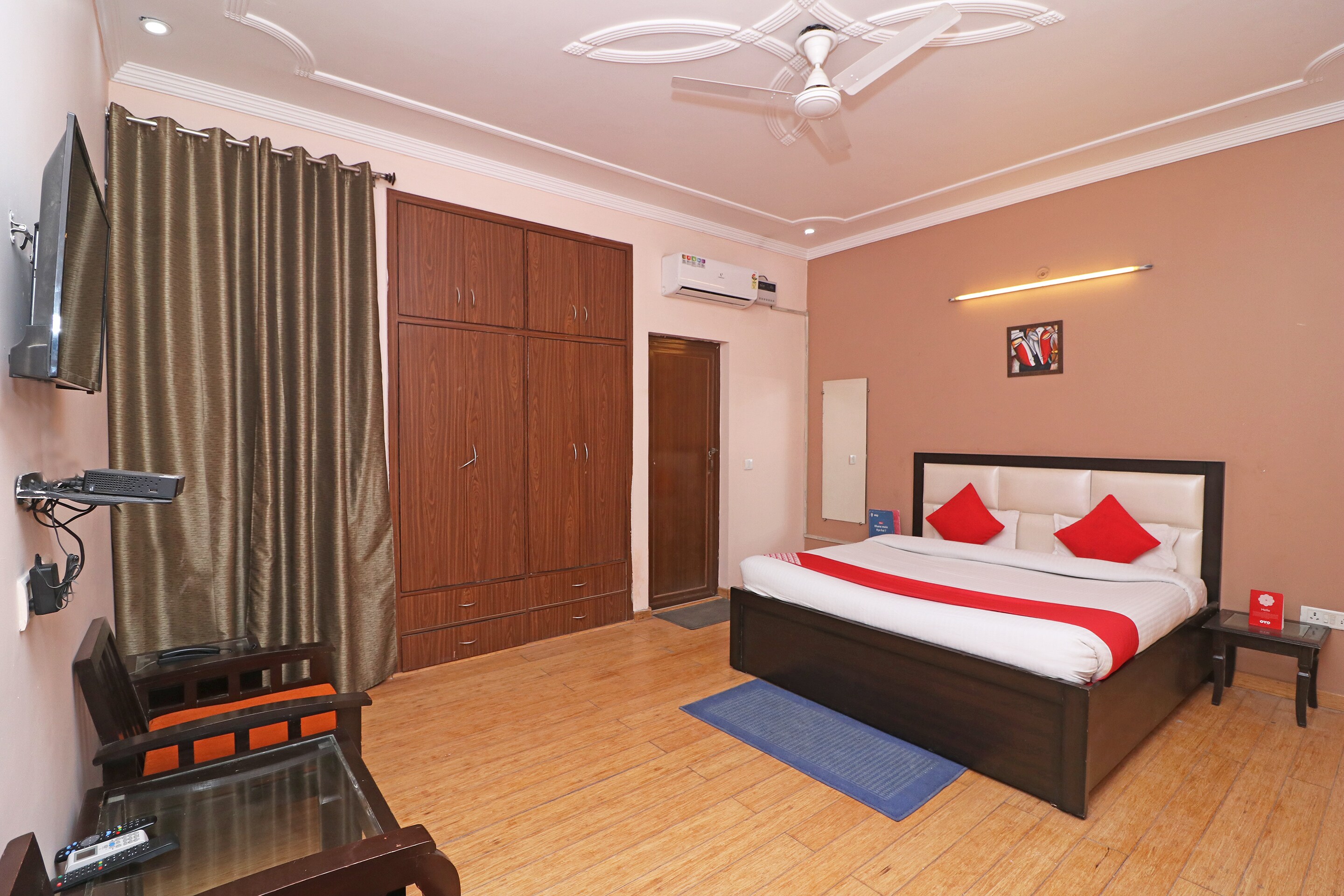 Hotels near Noida Phase Ii  Noida  Room     1099 night