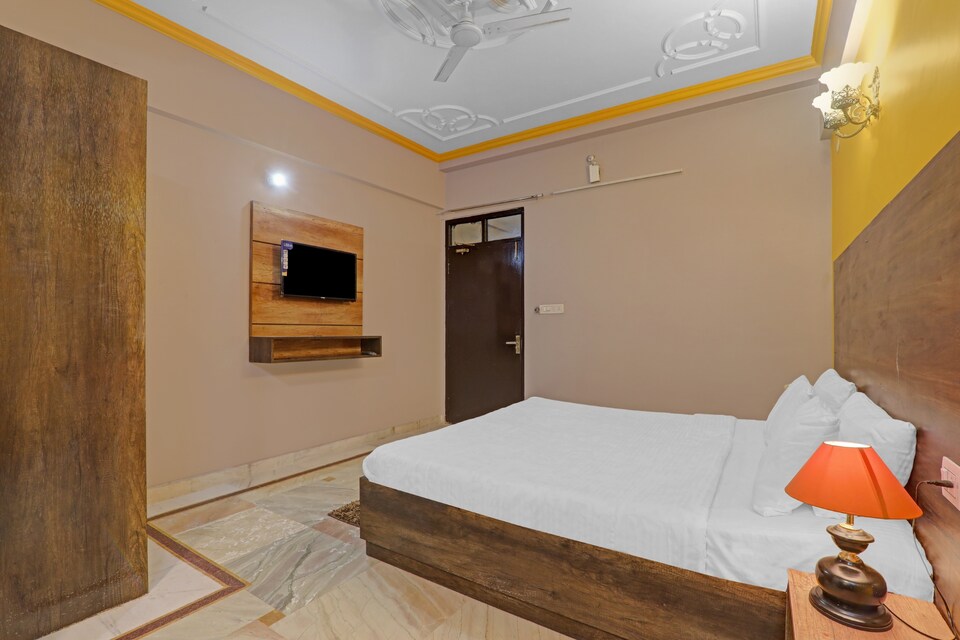 live on LCK2308, Indira Nagar Lucknow, Lucknow