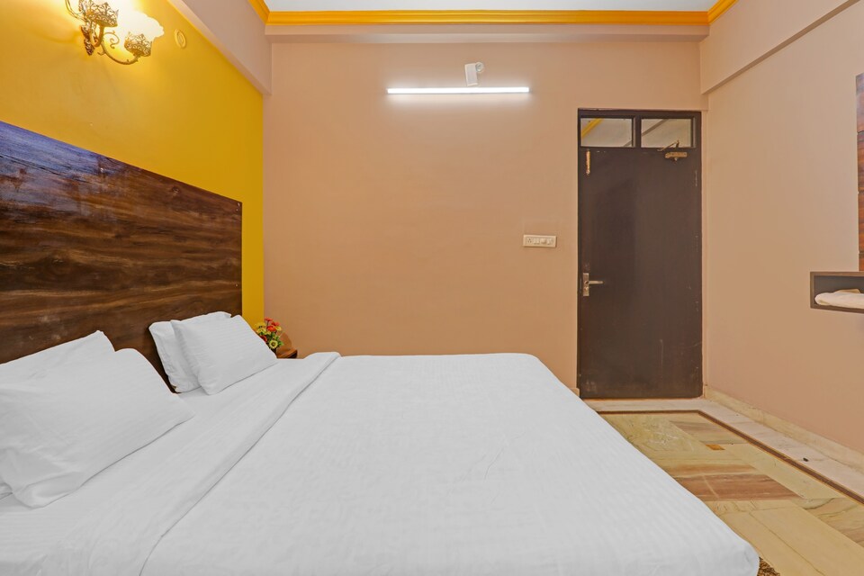 live on LCK2308, Indira Nagar Lucknow, Lucknow