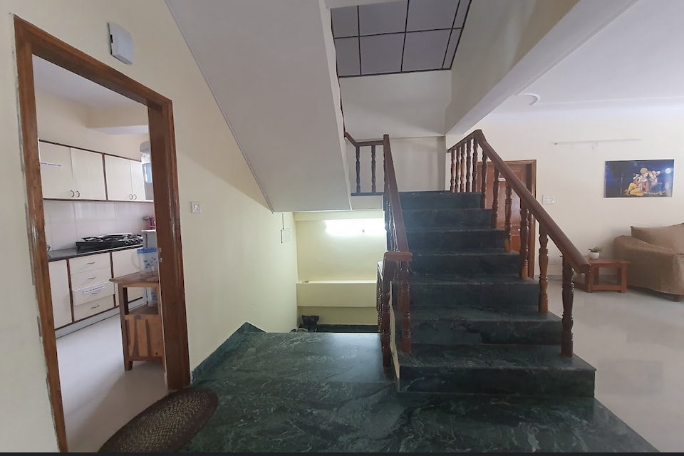 OYO HOME 83494 Family Abode, chotta- shimla cluster, Shimla