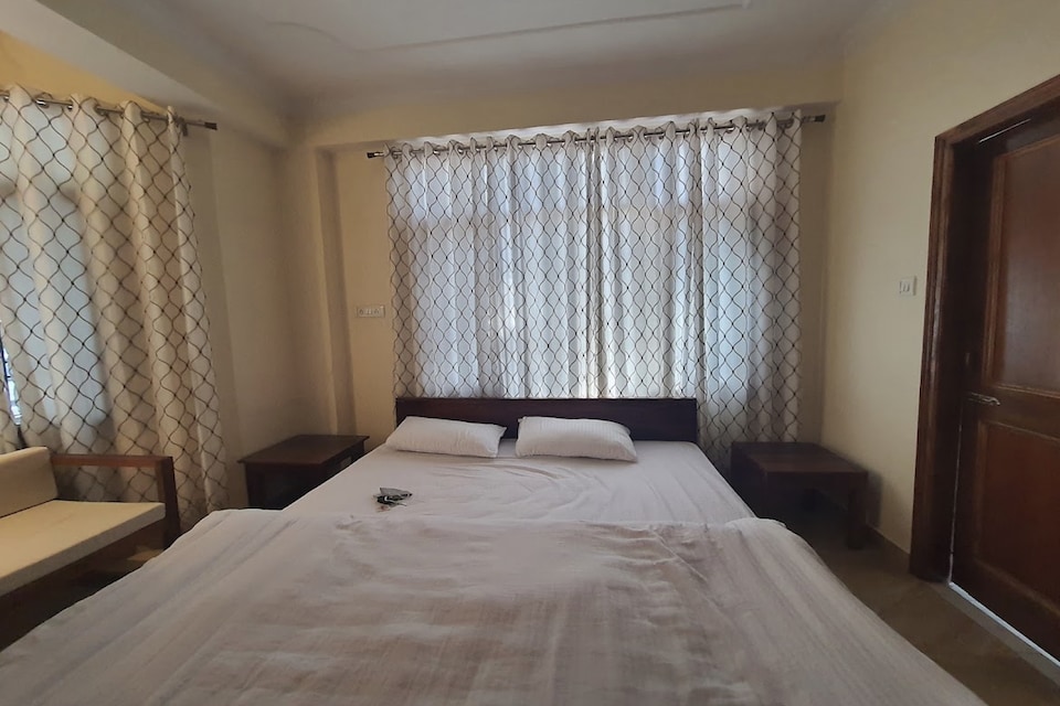 OYO HOME 83494 Family Abode, chotta- shimla cluster, Shimla