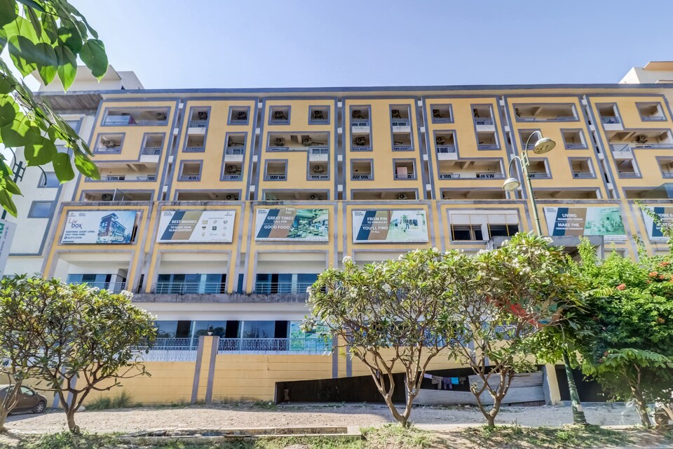 Collection O 83500 Livbox, Rajpur Road Dehradun, Dehradun