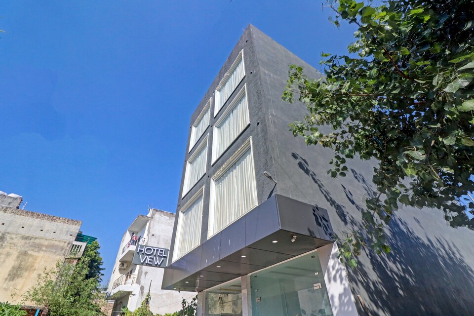 OYO Townhouse 624 Hotel C Suites, Vasant Kunj Delhi, Delhi