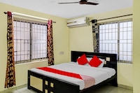 OYO Flagship 83515 Magizh Hotel Rooms