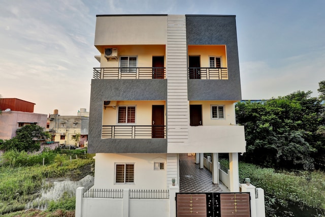 Hotel O  Elegant Residency