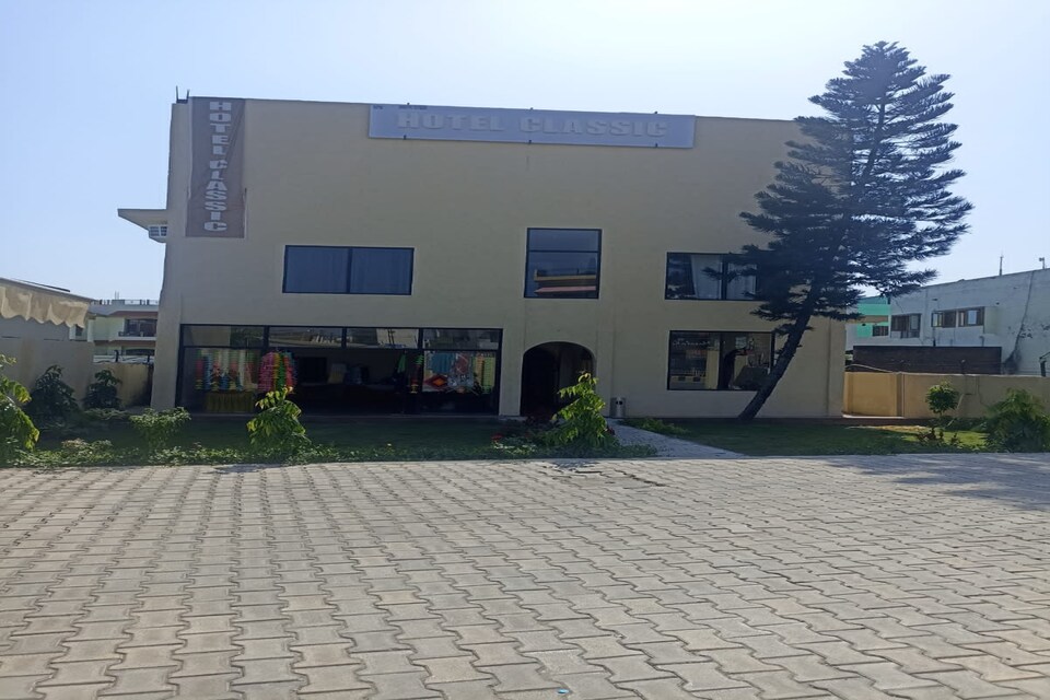 POP Hotel Classic, Rampur, Rampur