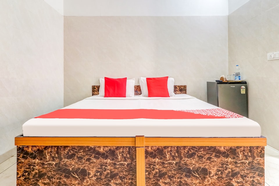 Flagship Aman Guest House, Pakhowal Road Ludhiana, Ludhiana