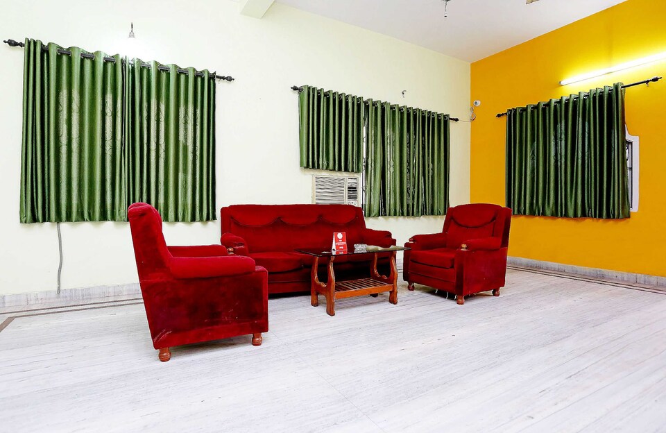 Hotel O Regency Guest house Near TCS Gitobitan, Salt Lake Kolkata, Kolkata