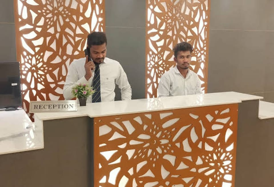 OYO Hotel Meredian Grand, Shamshabad, Hyderabad
