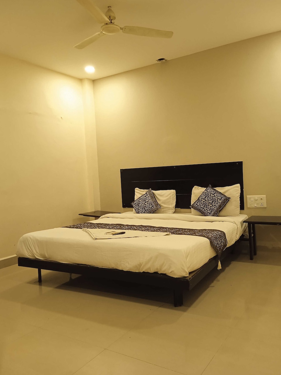 OYO Hotel Meredian Grand, Shamshabad, Hyderabad